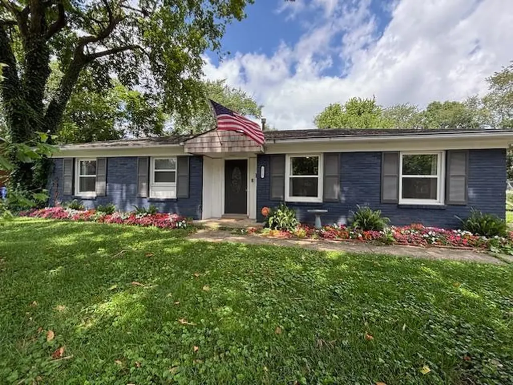 3527 Greentree Road Lexington KY 40517