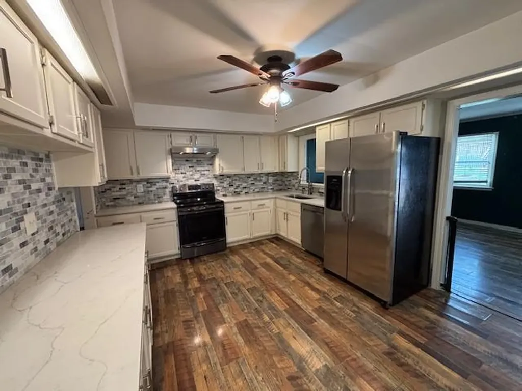 3527 Greentree Road Lexington KY 40517