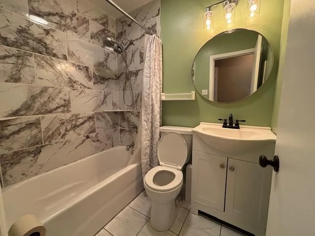 3527 Greentree Road Lexington KY 40517