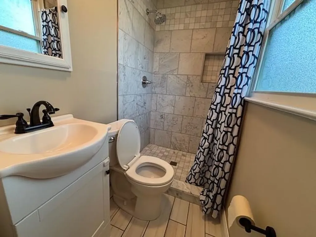 3527 Greentree Road Lexington KY 40517