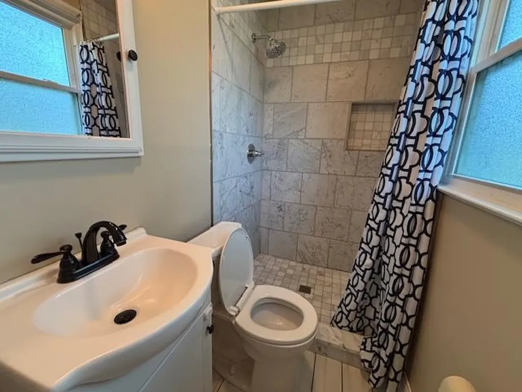 3527 Greentree Road Lexington KY 40517