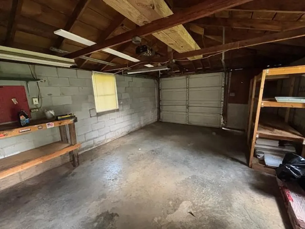 3527 Greentree Road Lexington KY 40517
