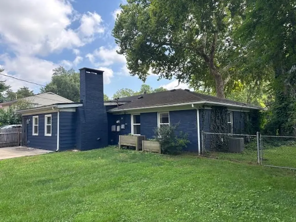 3527 Greentree Road Lexington KY 40517
