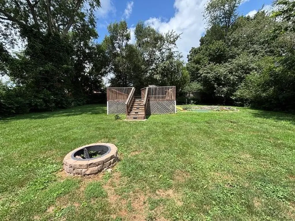 3527 Greentree Road Lexington KY 40517