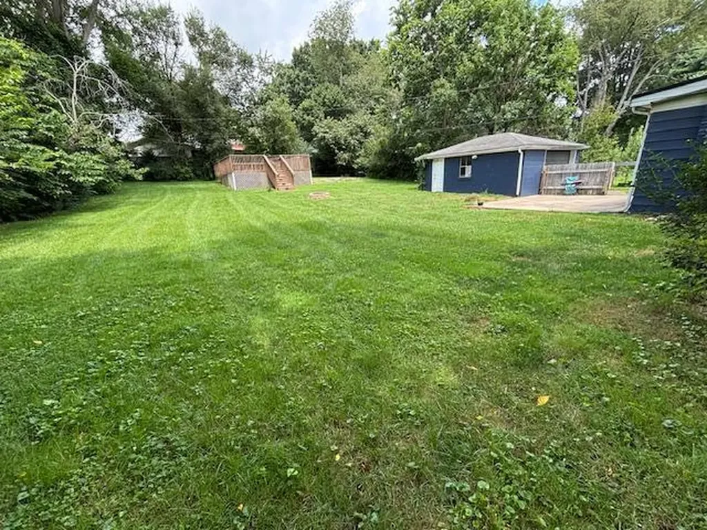 3527 Greentree Road Lexington KY 40517