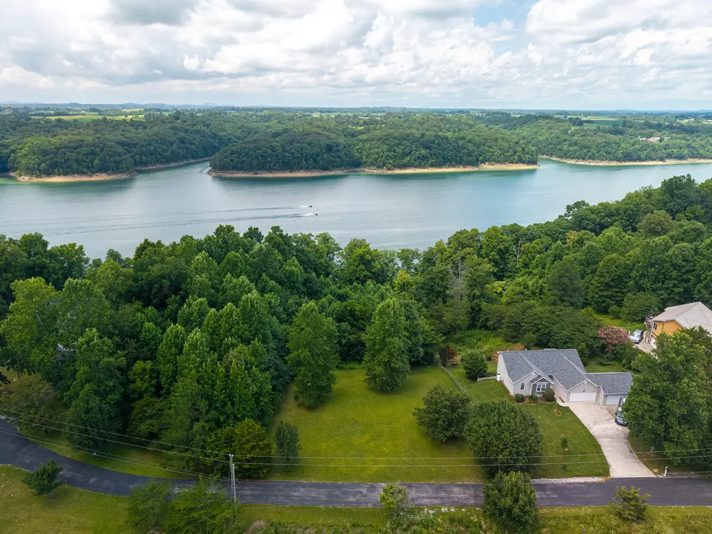 Lot 5 Cumberland Oaks Drive Monticello KY 42633