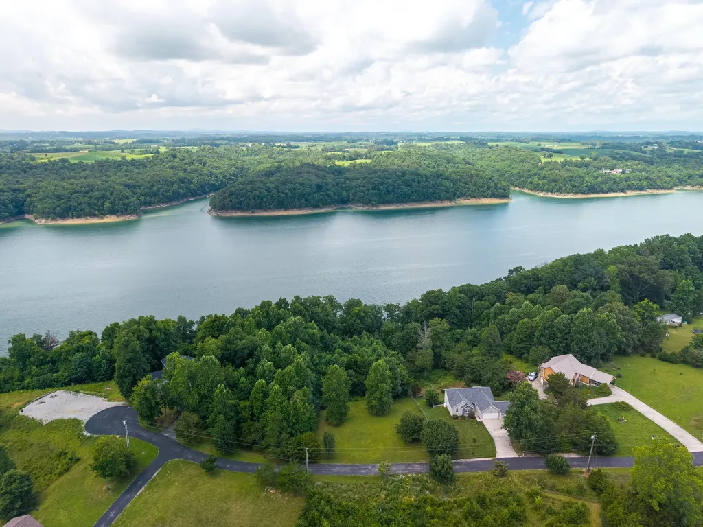 Lot 5 Cumberland Oaks Drive Monticello KY 42633