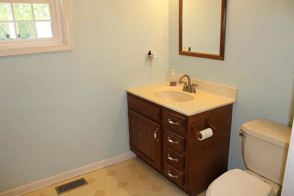254 Kirk Ridge Road Murray KY 42071