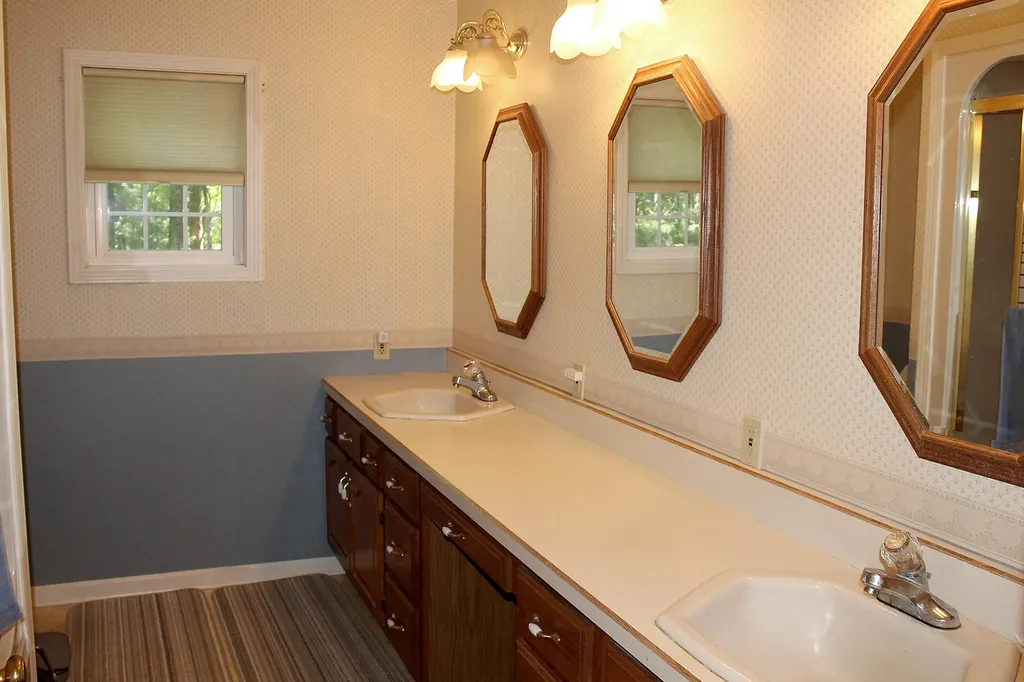 254 Kirk Ridge Road Murray KY 42071