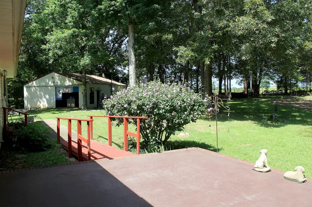 254 Kirk Ridge Road Murray KY 42071