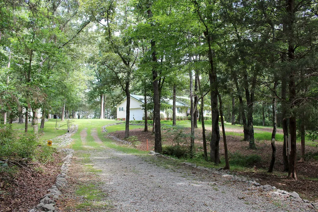 254 Kirk Ridge Road Murray KY 42071