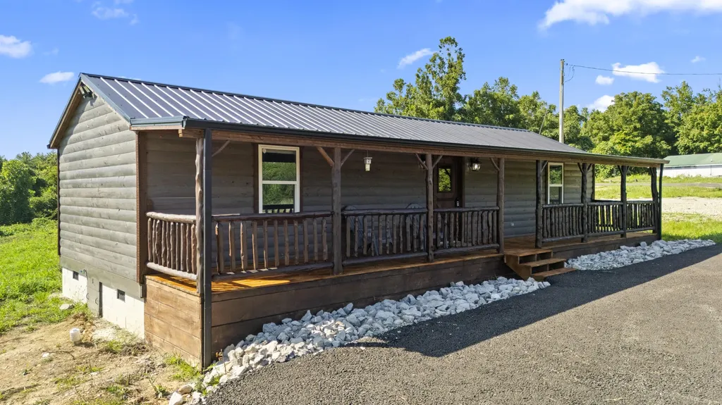 3048 Tarr Ridge Road Frenchburg KY 40322
