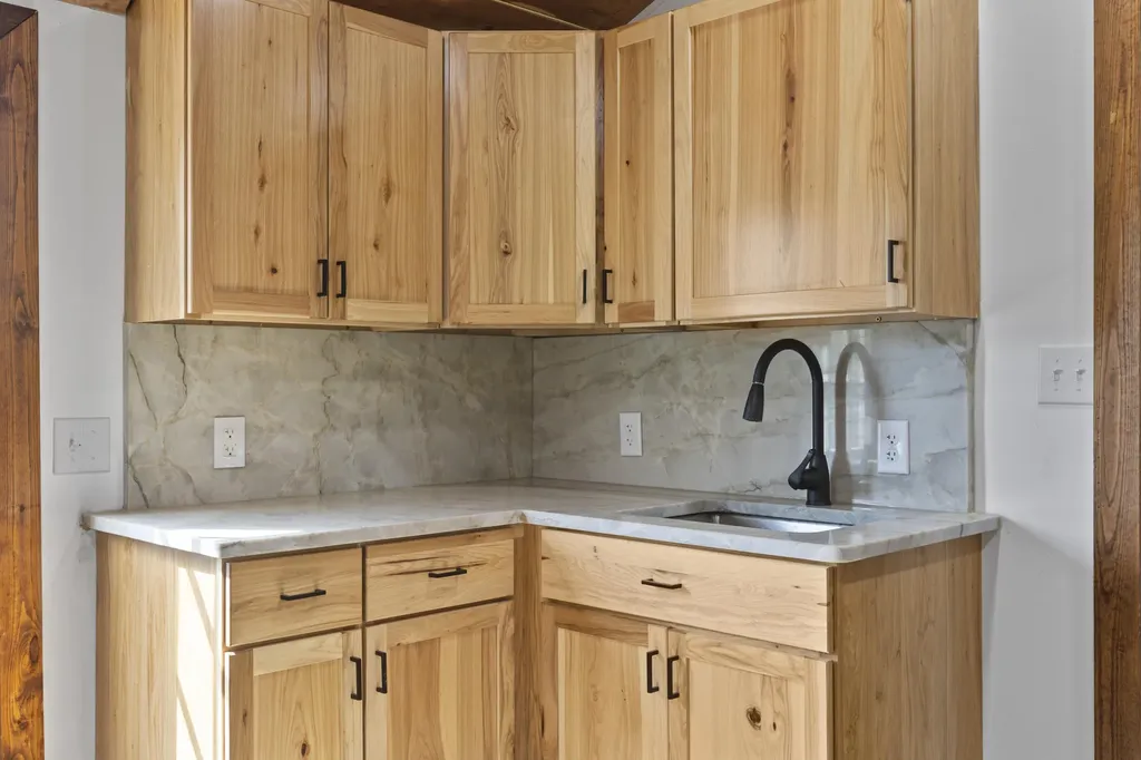 3048 Tarr Ridge Road Frenchburg KY 40322