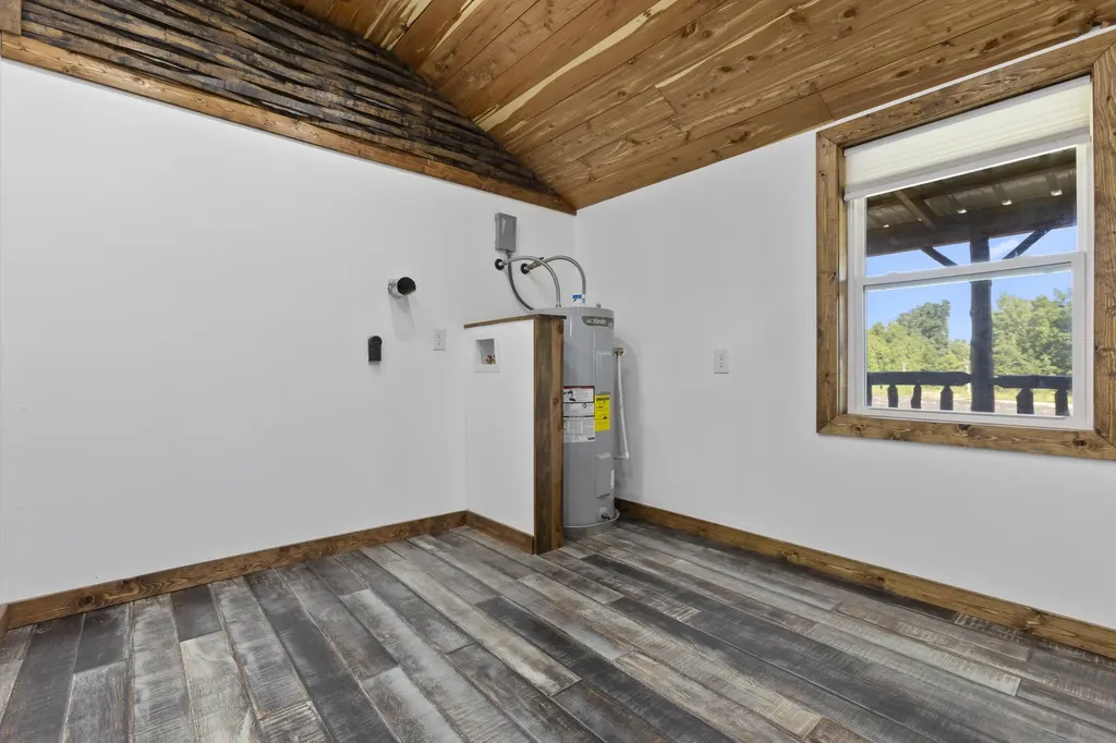 3048 Tarr Ridge Road Frenchburg KY 40322