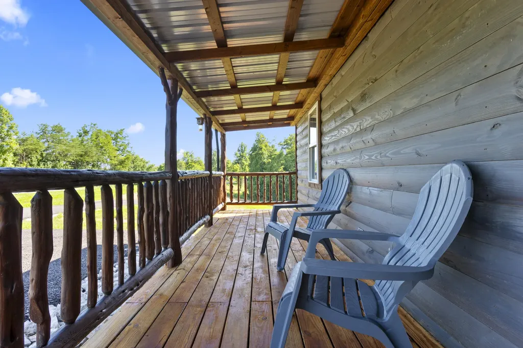 3048 Tarr Ridge Road Frenchburg KY 40322