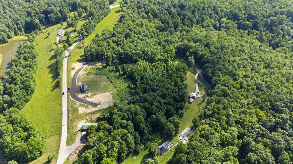 3048 Tarr Ridge Road Frenchburg KY 40322