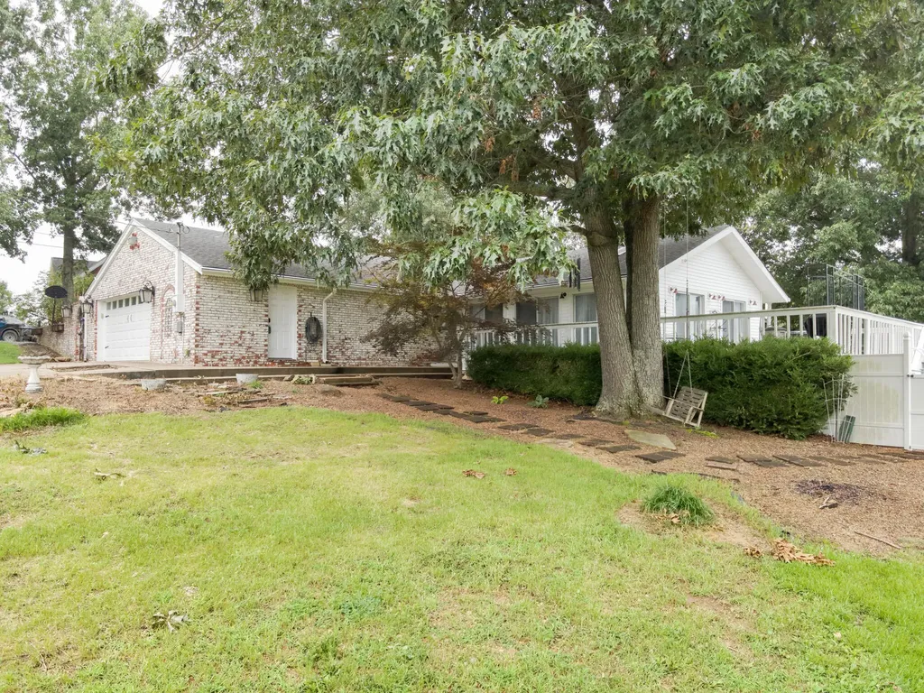 163 Rock Castle Road Gilbertsville KY 42044