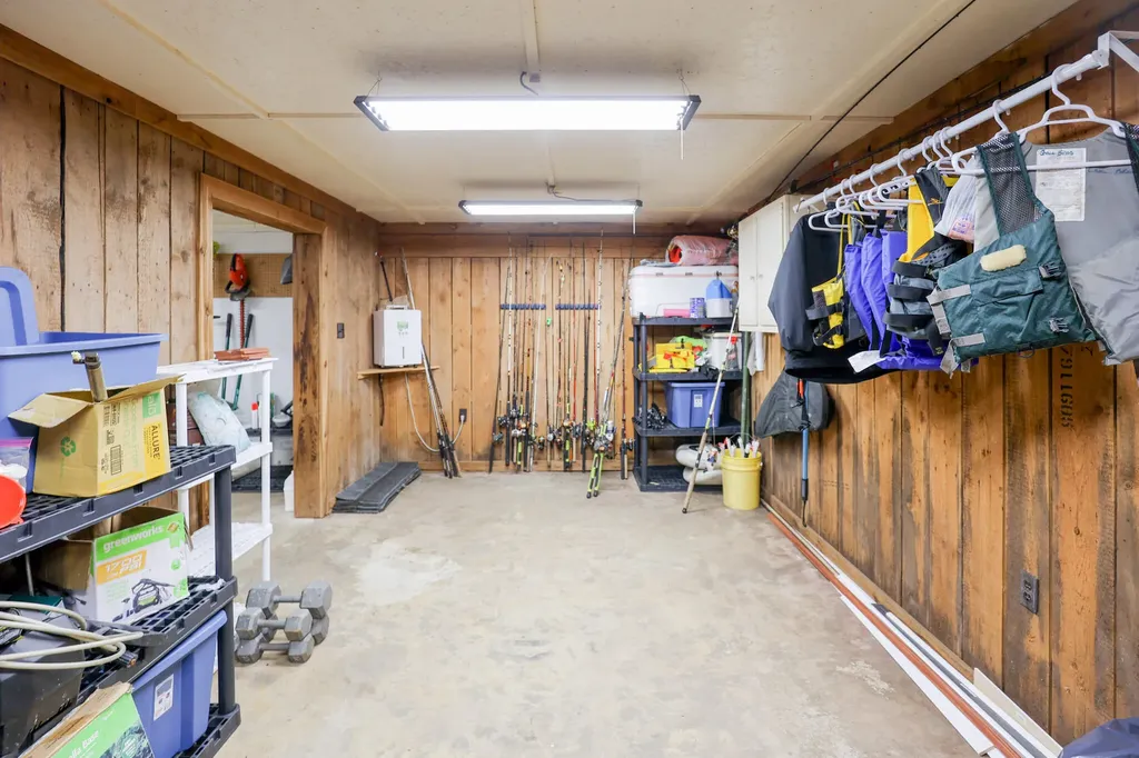 163 Rock Castle Road Gilbertsville KY 42044