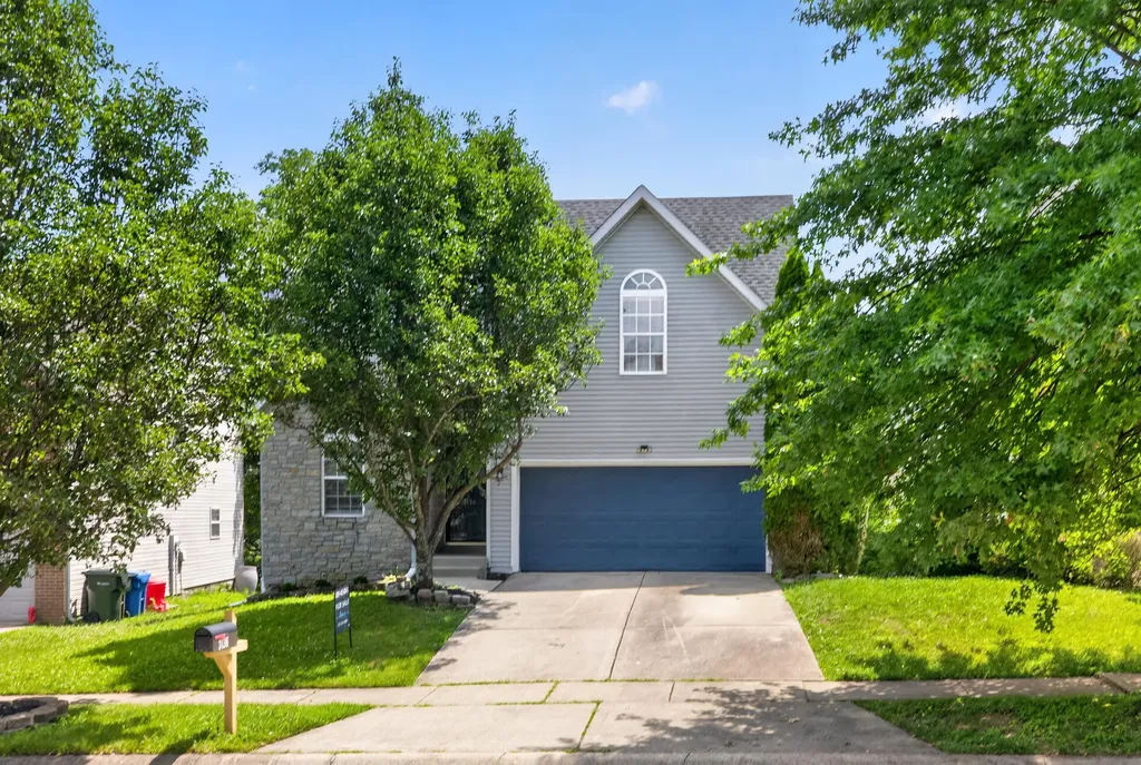 3136 Roundway Down Lane Lexington KY 40509