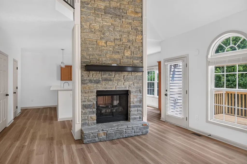 3136 Roundway Down Lane Lexington KY 40509