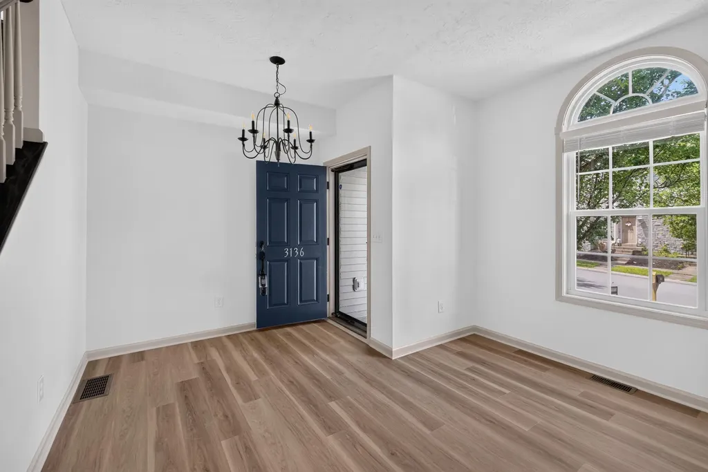 3136 Roundway Down Lane Lexington KY 40509
