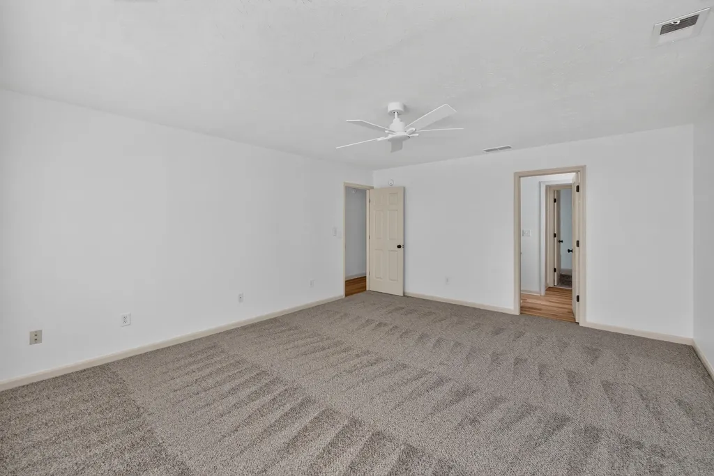 3136 Roundway Down Lane Lexington KY 40509
