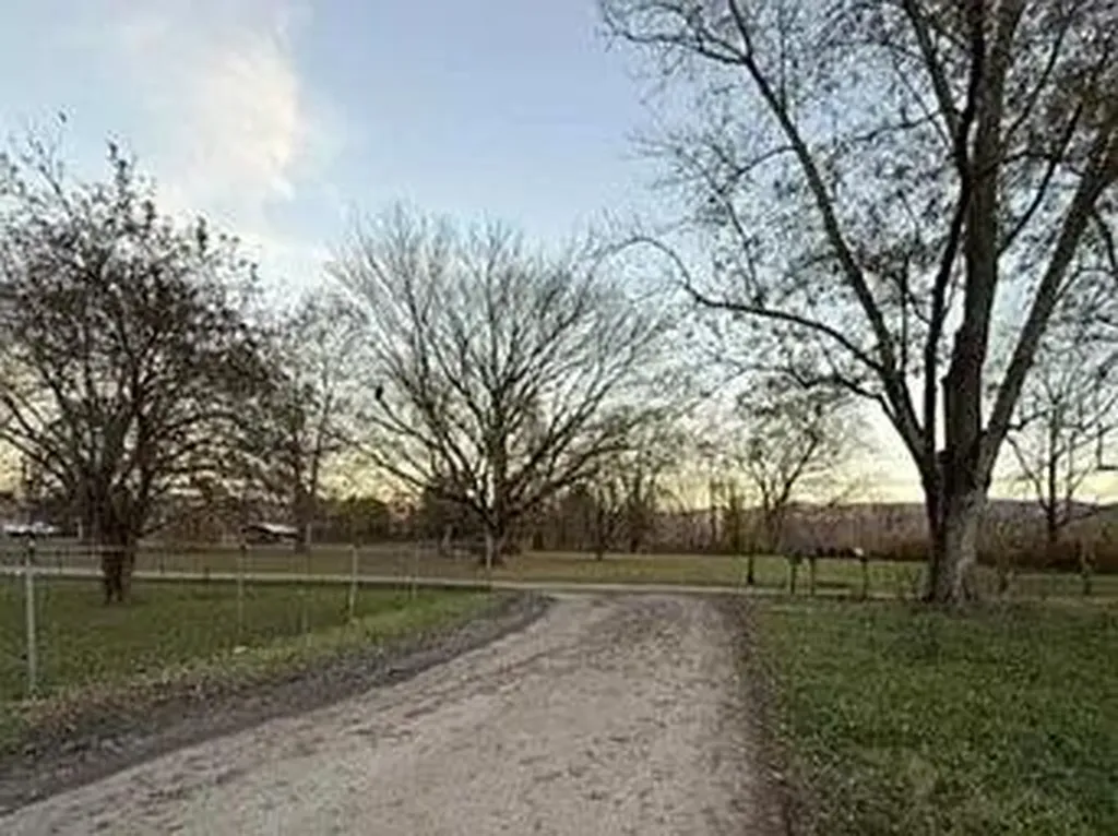 13 Duncan Lane Middlesboro KY 40965