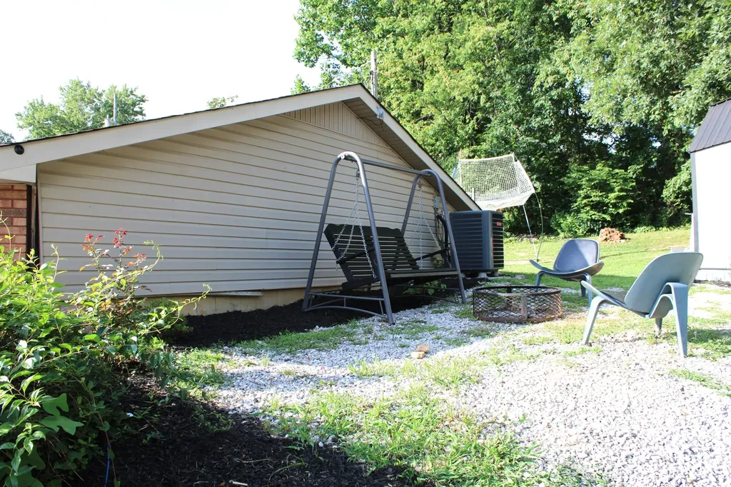 460 Combs Circle London KY 40744