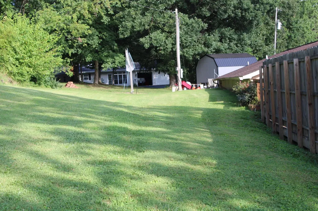 460 Combs Circle London KY 40744