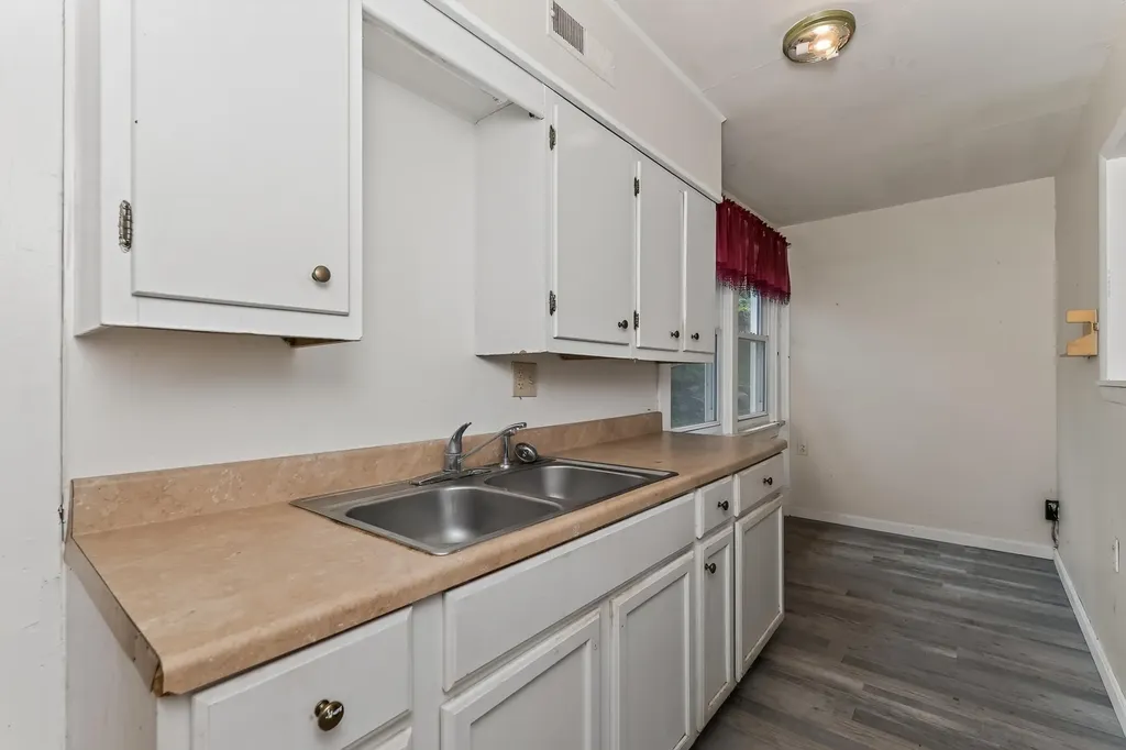 303 N Main Street Williamstown KY 41097