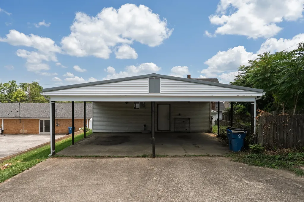 303 N Main Street Williamstown KY 41097