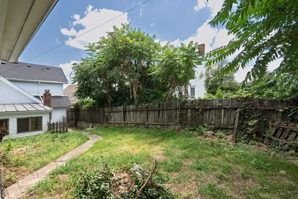 303 N Main Street Williamstown KY 41097