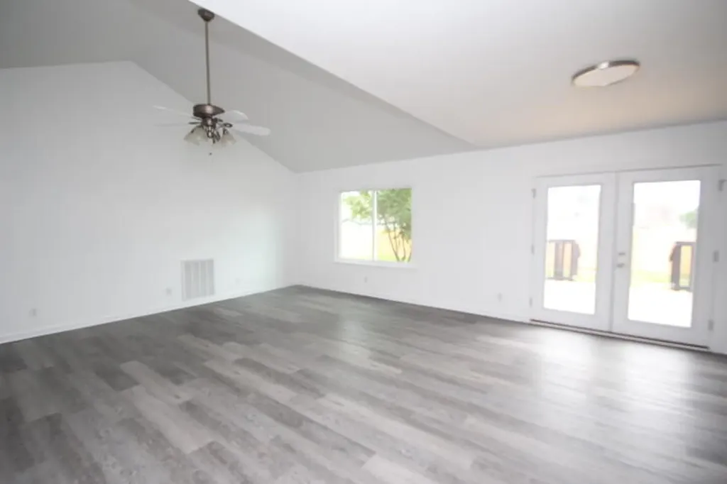 3104 Fawn Leap Drive Lawrenceburg KY 40342