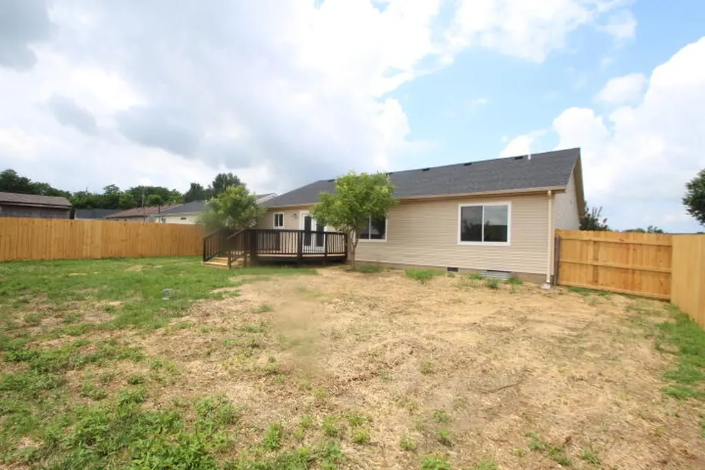 3104 Fawn Leap Drive Lawrenceburg KY 40342