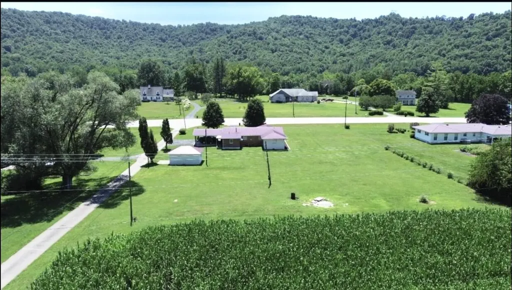 2984 Clarksburg Road Vanceburg KY 41179