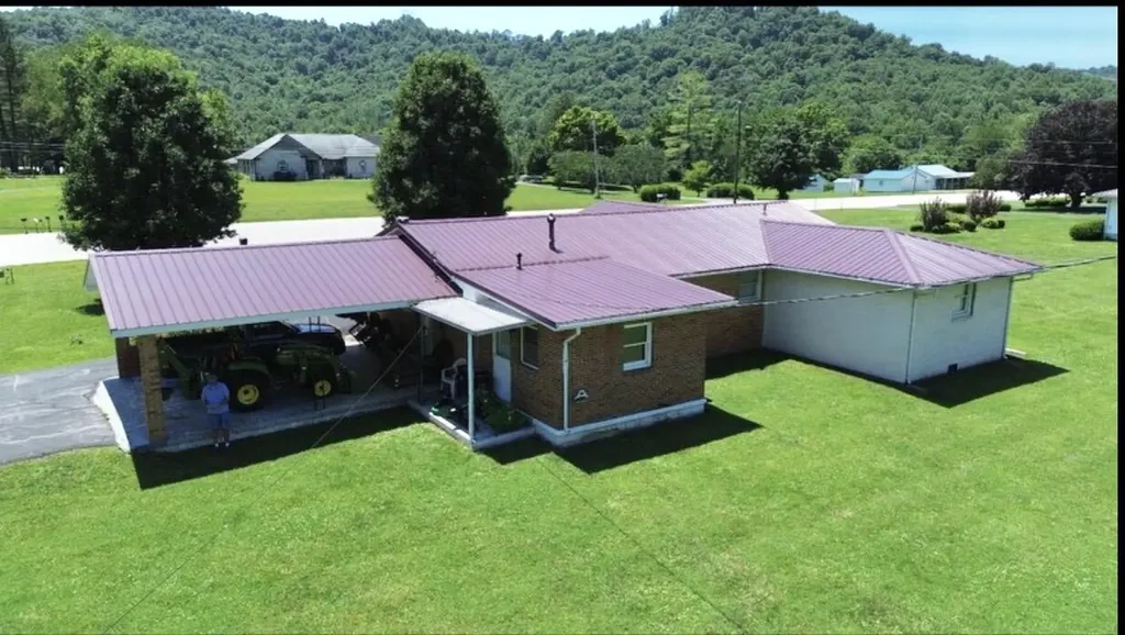 2984 Clarksburg Road Vanceburg KY 41179
