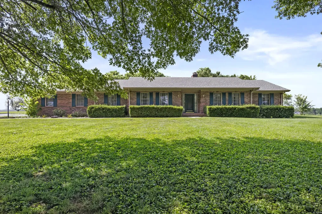 4185 Van Thompson Road Mt Sterling KY 40353