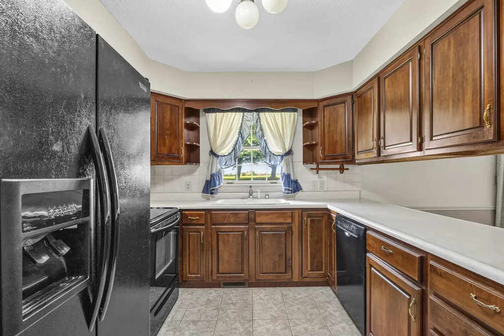 4185 Van Thompson Road Mt Sterling KY 40353