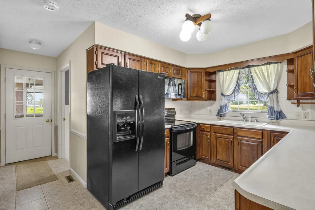 4185 Van Thompson Road Mt Sterling KY 40353
