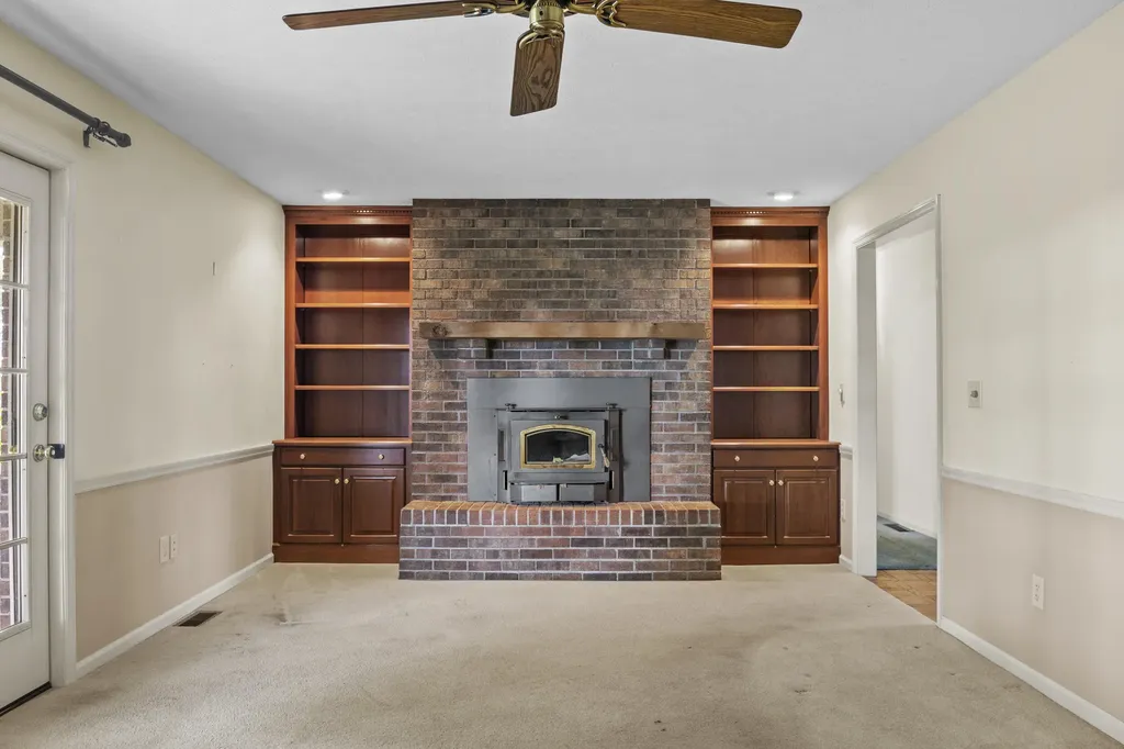 4185 Van Thompson Road Mt Sterling KY 40353