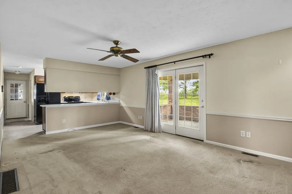 4185 Van Thompson Road Mt Sterling KY 40353