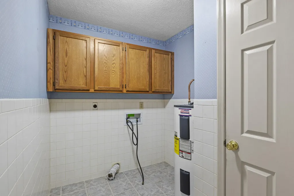 4185 Van Thompson Road Mt Sterling KY 40353