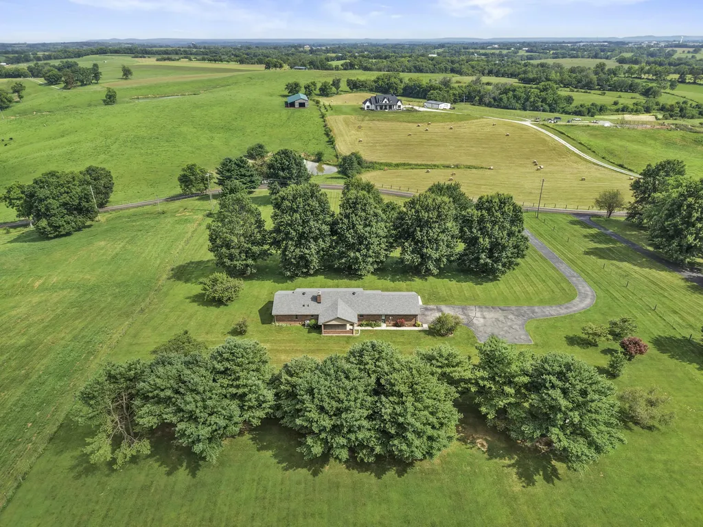 4185 Van Thompson Road Mt Sterling KY 40353