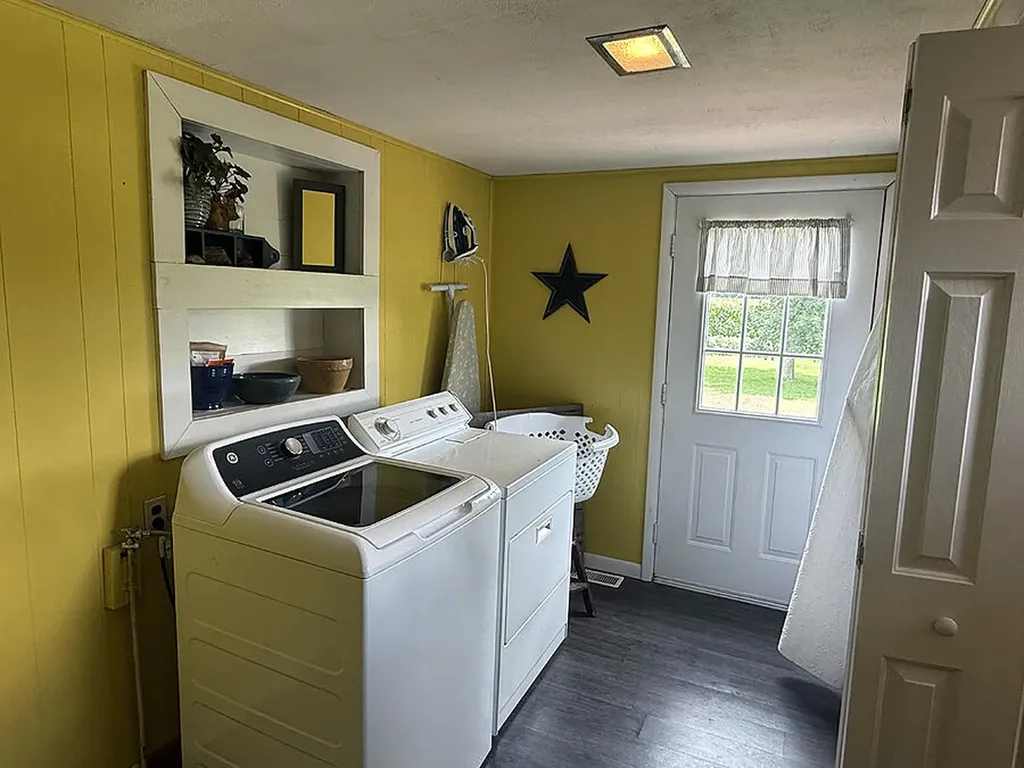 586 Harristown Road Russell Springs KY 42642