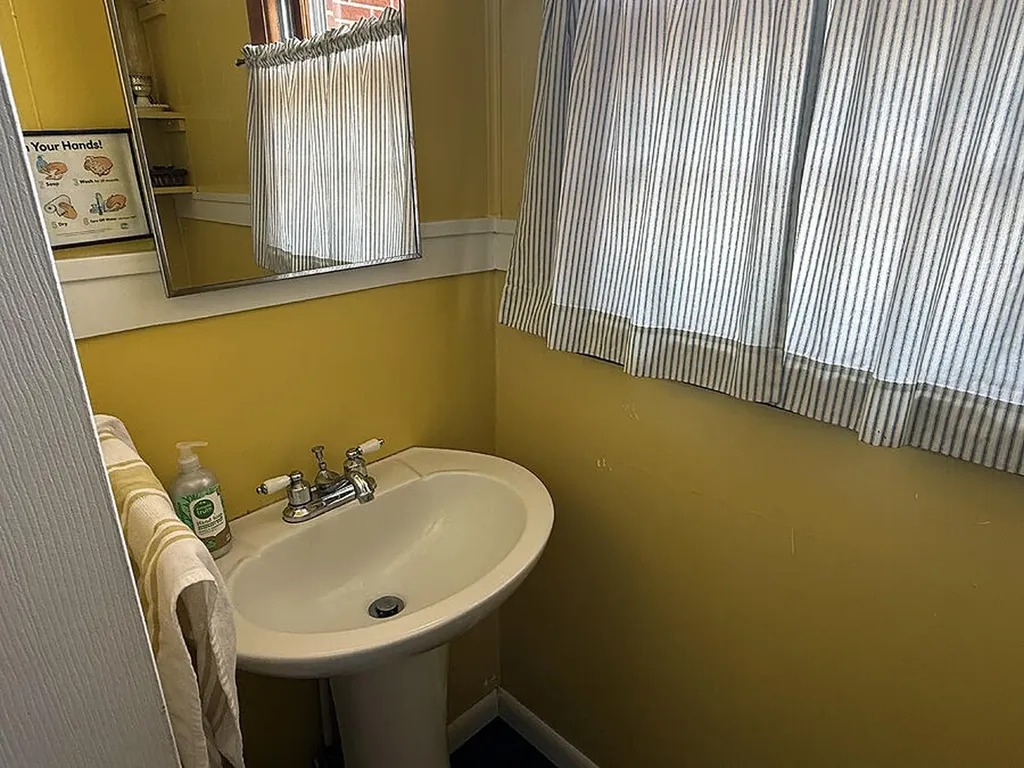 586 Harristown Road Russell Springs KY 42642