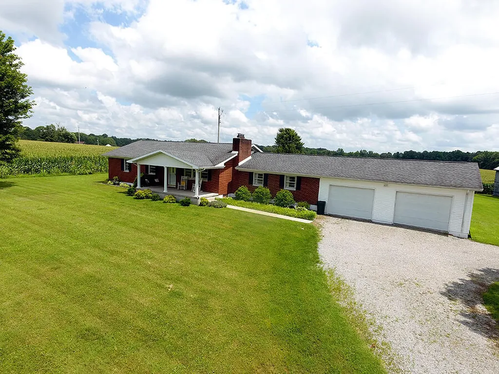 586 Harristown Road Russell Springs KY 42642