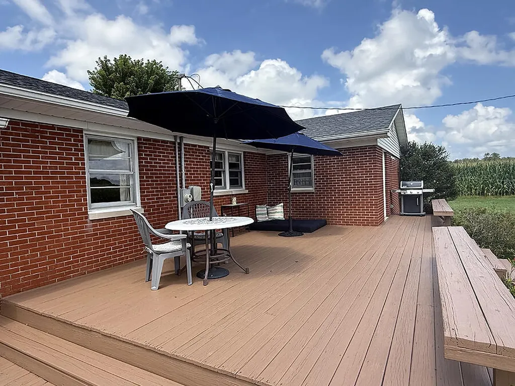 586 Harristown Road Russell Springs KY 42642