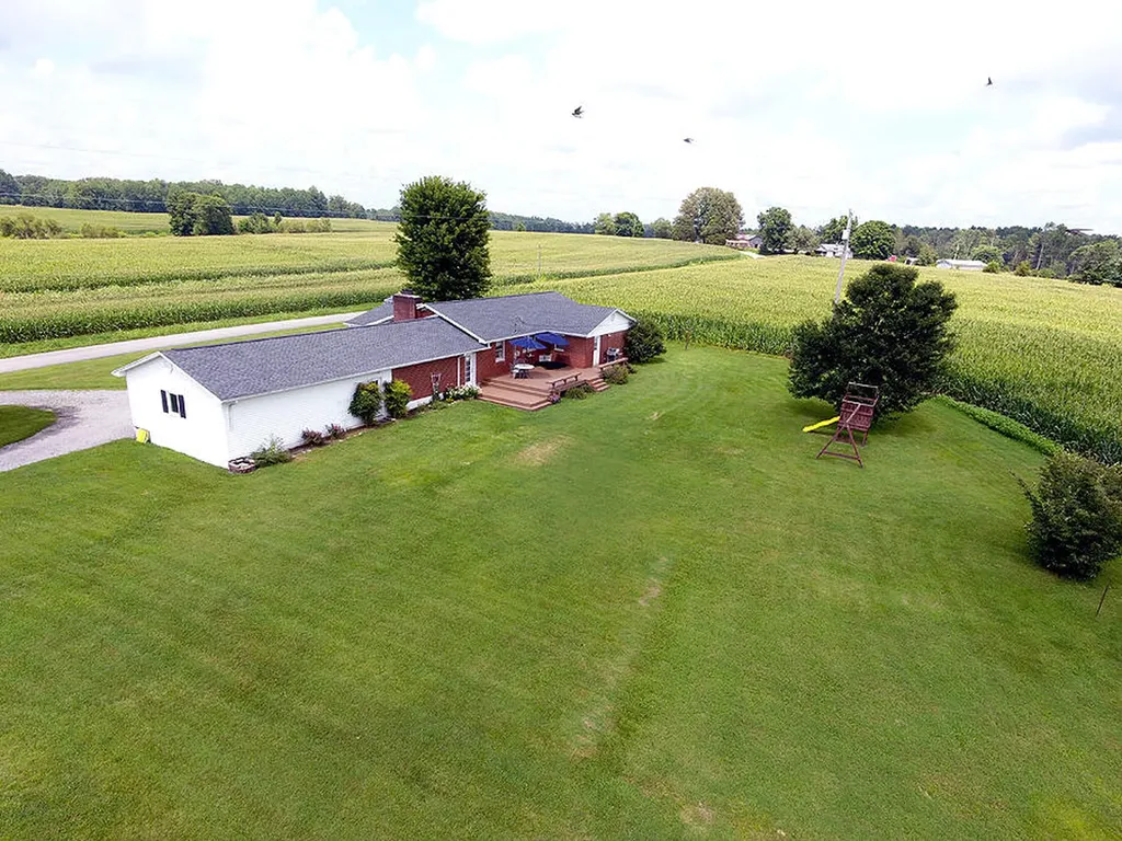 586 Harristown Road Russell Springs KY 42642