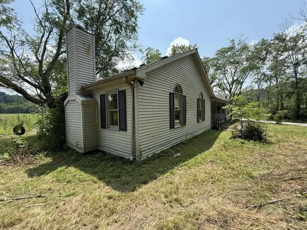 2932 Maret Cemetery Road Mt Vernon KY 40456