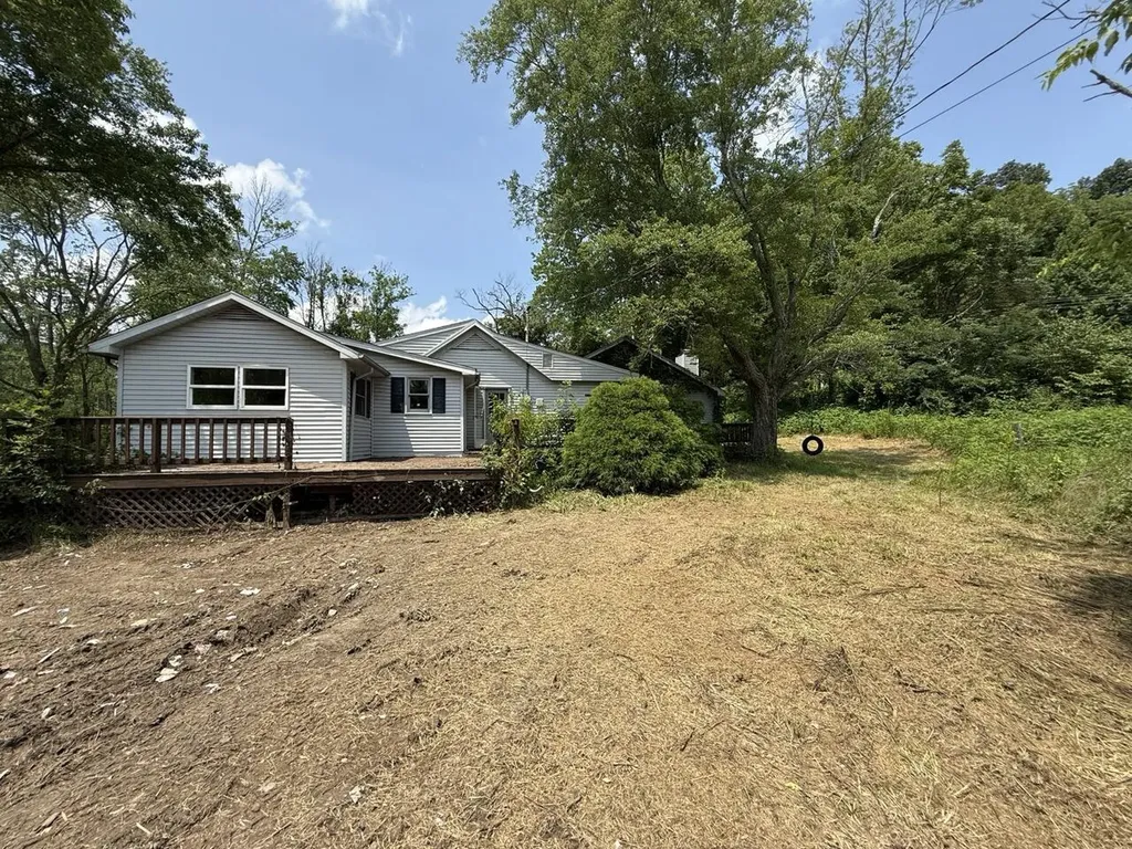 2932 Maret Cemetery Road Mt Vernon KY 40456